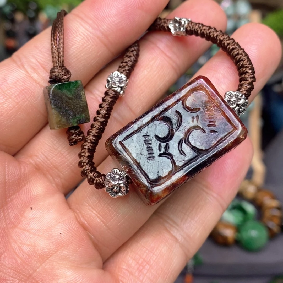 翡翠手链未镶嵌漂亮美眉