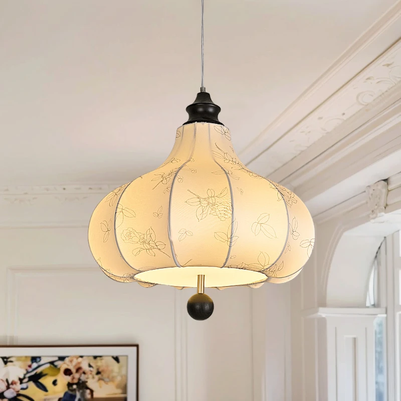 中古花纹布艺餐厅吊灯美拉德侘寂风实木法式繁花卧室栗子灯 casa