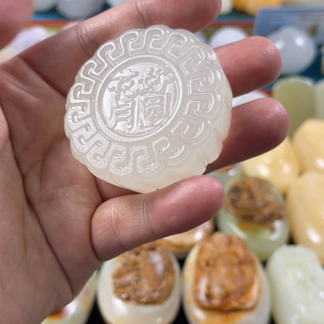 石材天然方解石手把件不退换