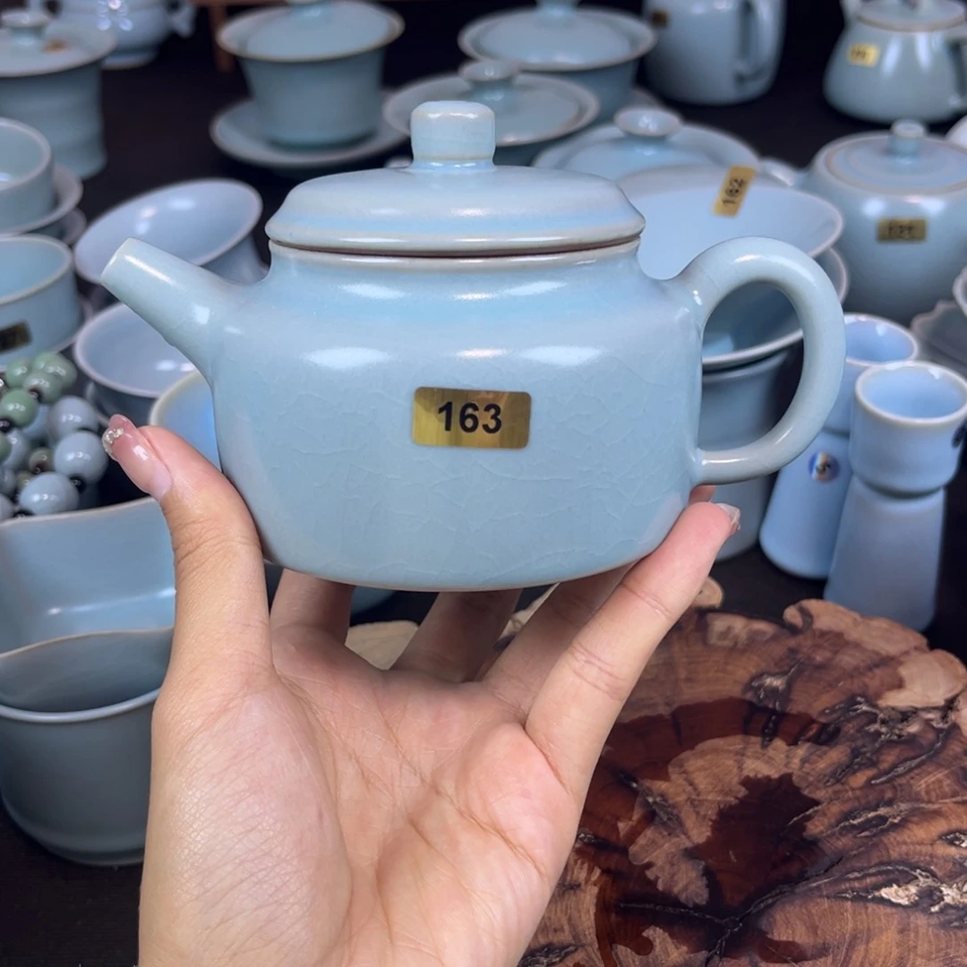 摆件L****3163哈哈哈哈哈哈哈微瑕