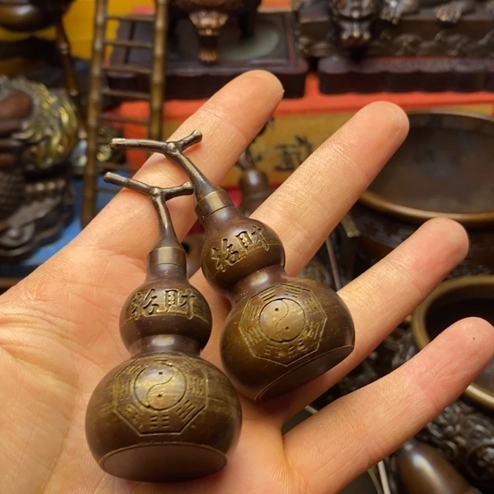 铜器摆件做工精良