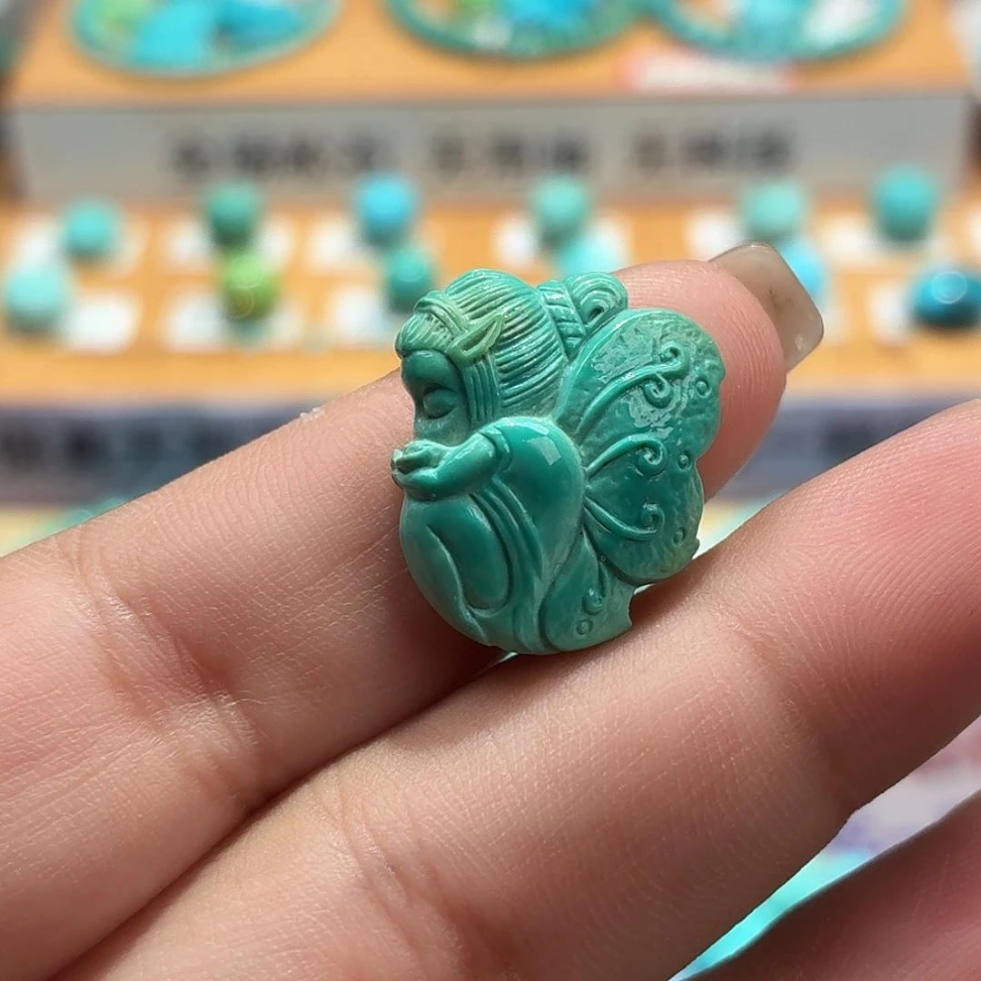 绿松石未镶嵌珠宝奇石