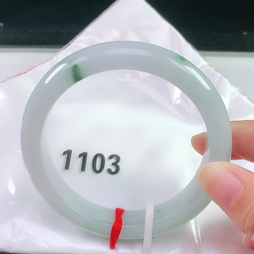 【闪购商品】未镶嵌手镯翡翠62