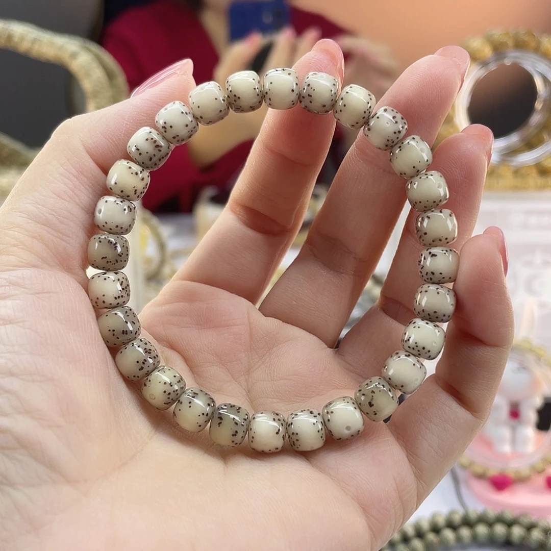 星月菩提吊坠粉冰 全玉化