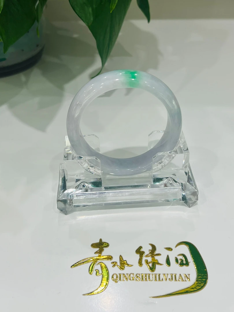 57.3翡翠手镯天然A货宽版白底青手镯有细纹无裂QSLV066