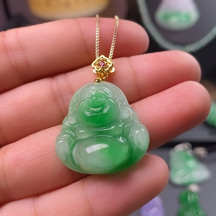 翡翠未镶嵌吊坠(赠链)