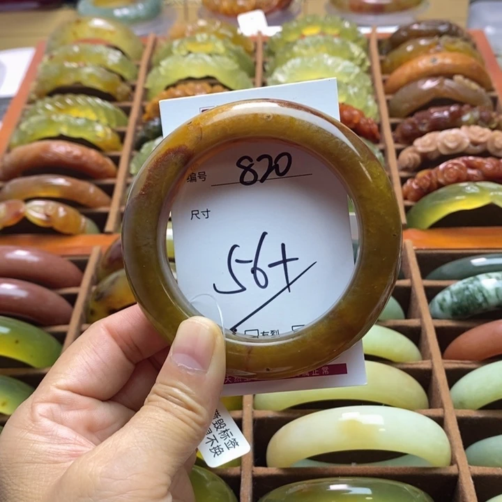 未镶嵌蛇纹石玉手镯