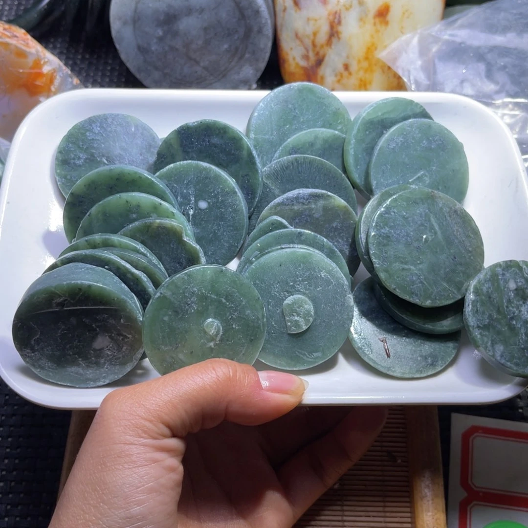 未镶嵌和田玉车挂