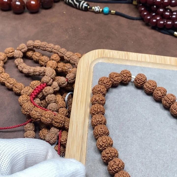 海***）吊坠金刚菩提手持老树王