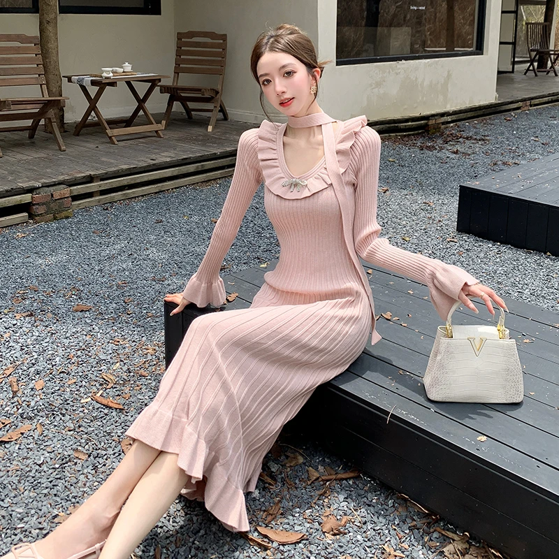 法式复古温柔风荷叶边气质针织连衣裙长裙高级感配飘胸针显瘦长裙