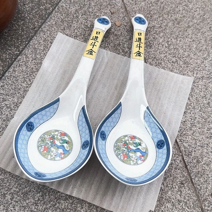 瓷片陶瓷盘子碗啥都有