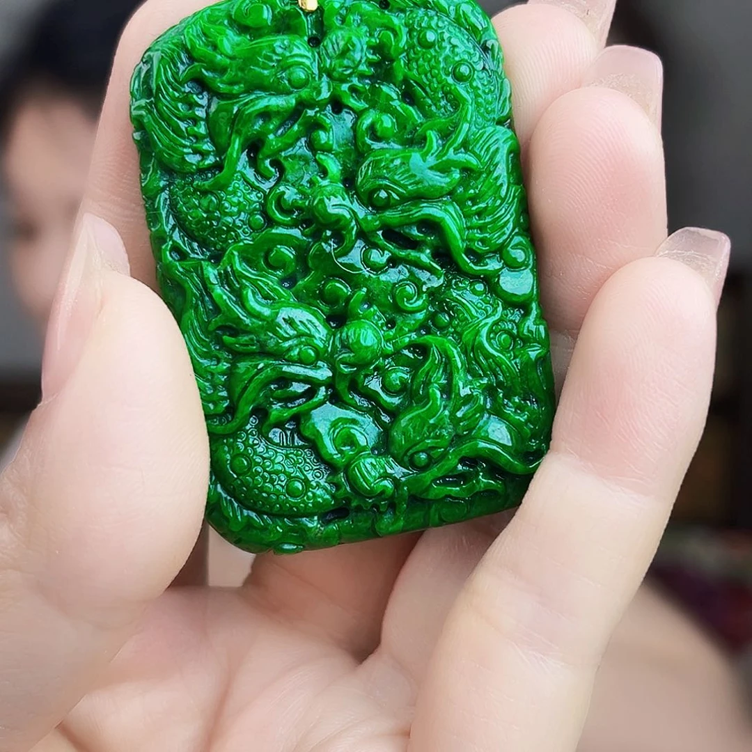 翡翠18K金镶嵌颈饰多样性