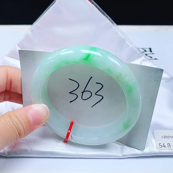 翡翠手镯未镶嵌54+正圈