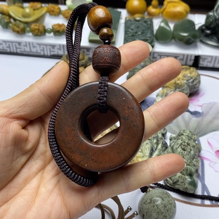 透闪石质玉手把未镶嵌