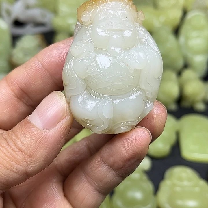 和田玉（糖玉）未镶嵌颈饰