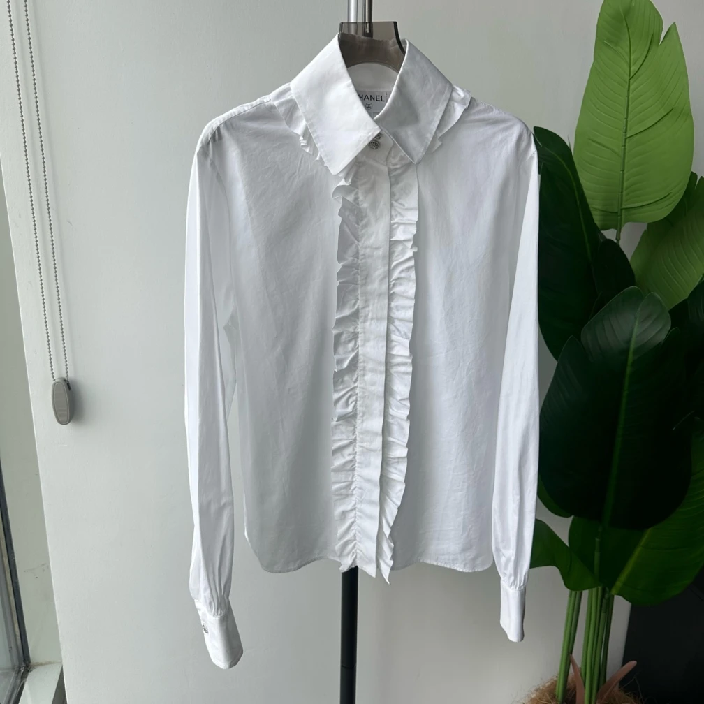 99新 Chanel/香奈儿 Chanel白色荷叶边钻扣衬衣 38码