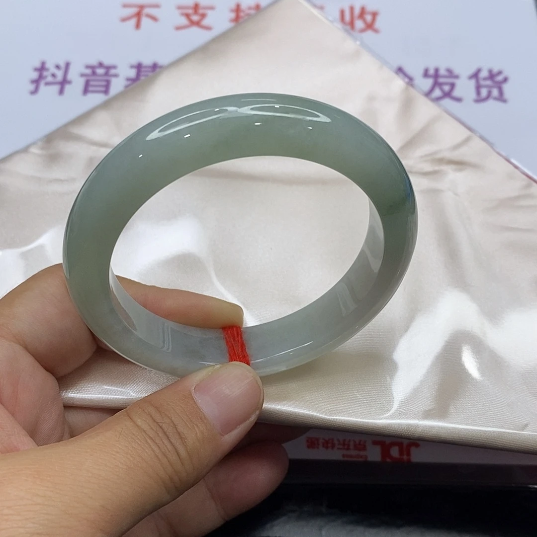 翡翠未镶嵌手镯翡翠