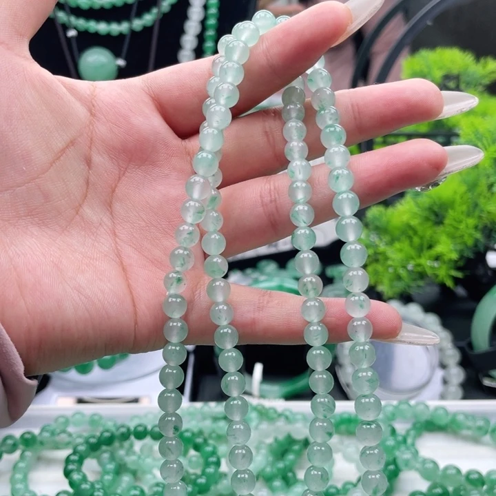 未镶嵌手串石英质玉（非洲翠）