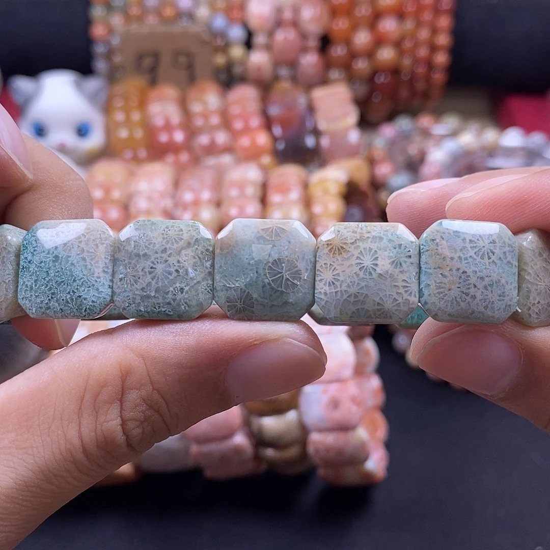 硅化珊瑚（珊瑚玉）手牌 未镶嵌绿蕾丝32