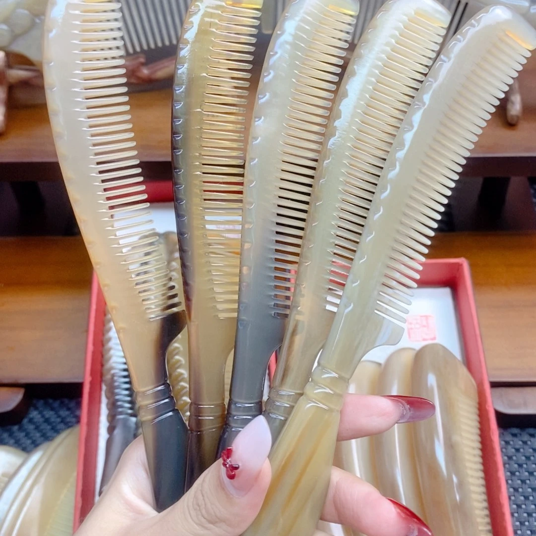 纯手工制作纯牛角梳子