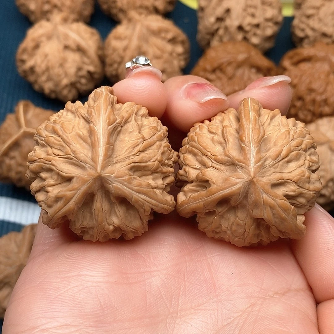 文玩核桃吊坠醉*风玉龙