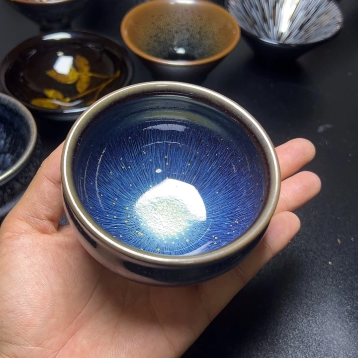 茶盏小老弟（手握主人杯）
