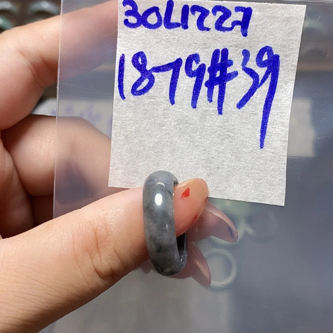 未镶嵌定制翡翠翡翠