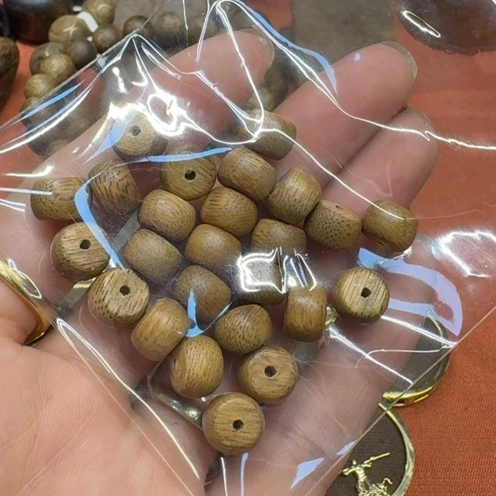 大叶紫檀（黑酸枝木类）