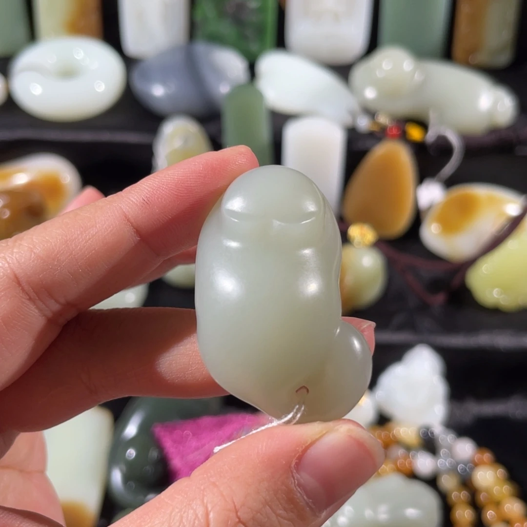 和田玉未镶嵌挂件