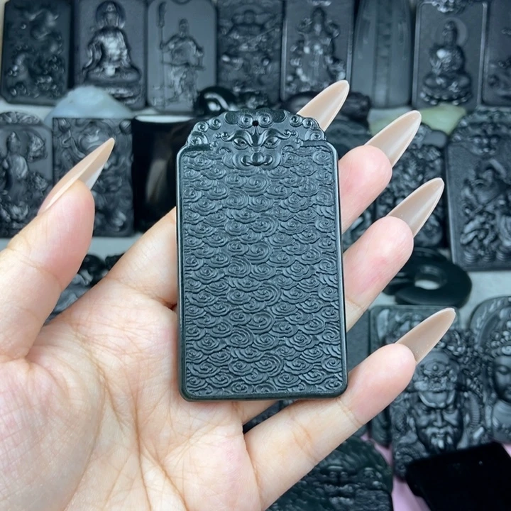 颈饰未镶嵌和田玉简**单