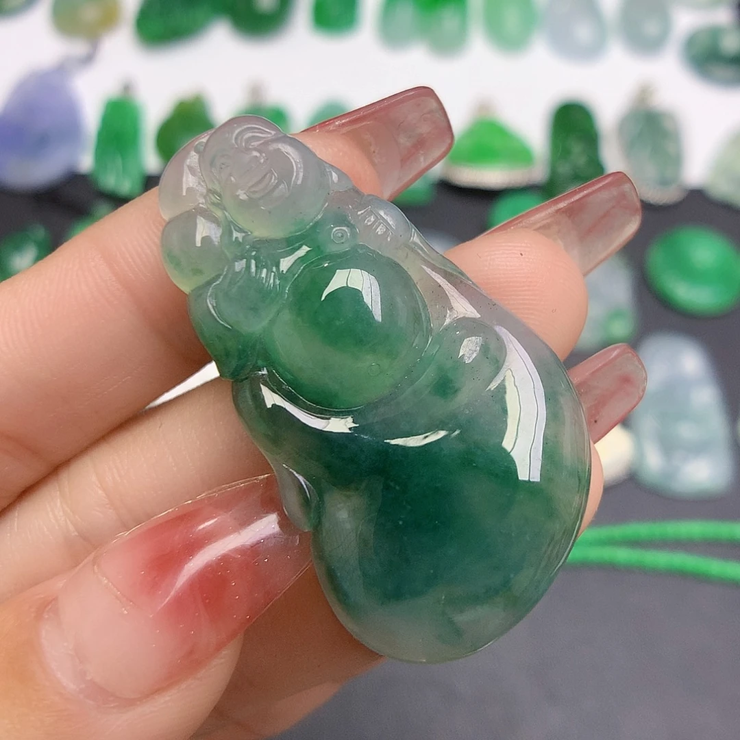 翡翠颈饰未镶嵌逍遥佛