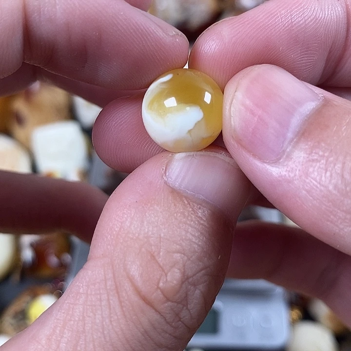 裸石琥珀未镶嵌我