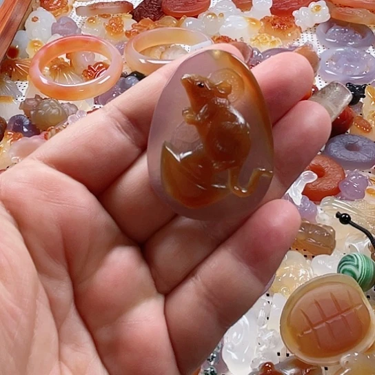 玛瑙/玉髓吊坠(赠链)未镶嵌?****j