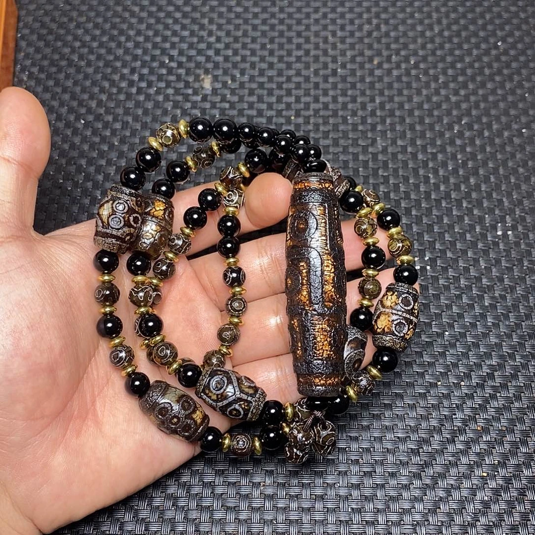 莫***闲玛瑙/玉髓未镶嵌手链