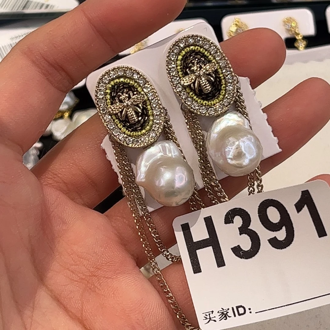 淡水珍珠合金耳饰