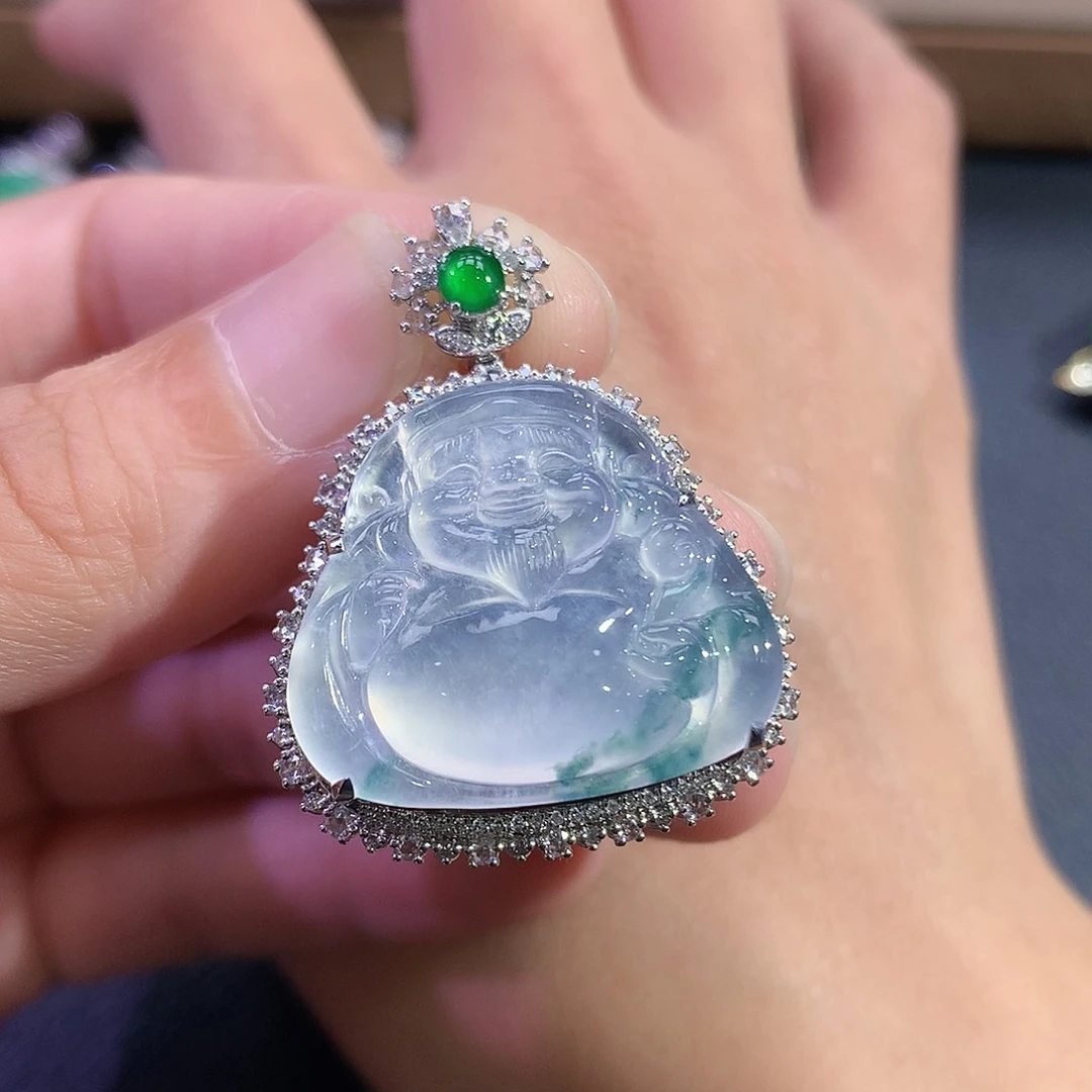 翡翠18K金镶嵌吊坠(赠链)