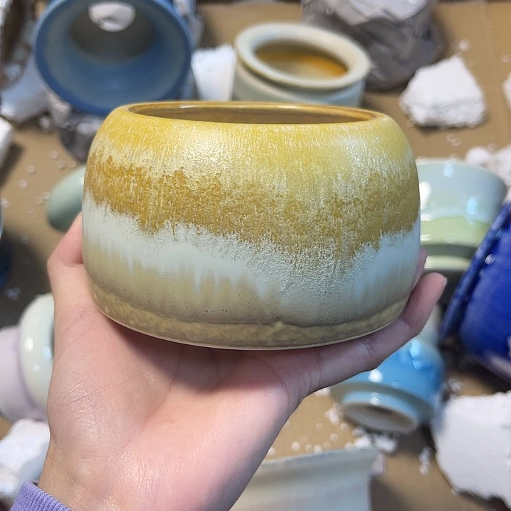 陶瓷盆。      口8