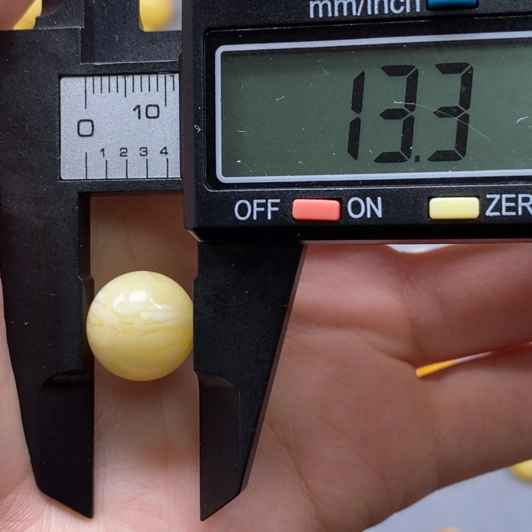 琥珀未镶嵌裸石纯天然