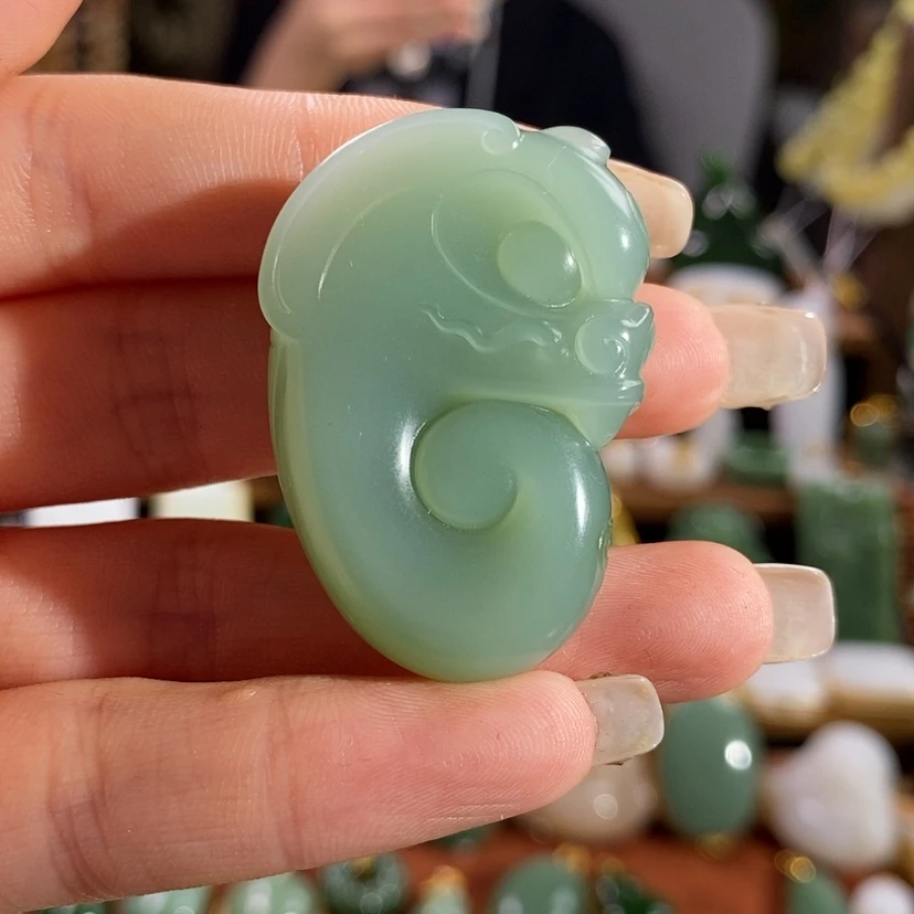 【闪购商品】吊坠(不含链)未镶嵌和田玉