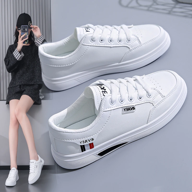 小白鞋女款春秋透气爆款平底轻便软底百搭防滑休闲女鞋学生板鞋潮
