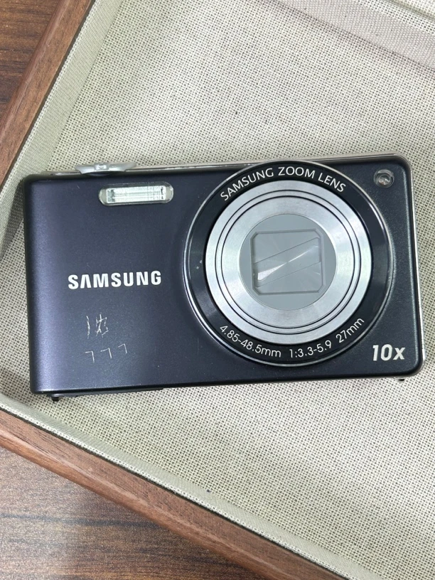 9新 Samsung/三星 pl210 黑色 复古ccd数码相机小长焦10倍光变