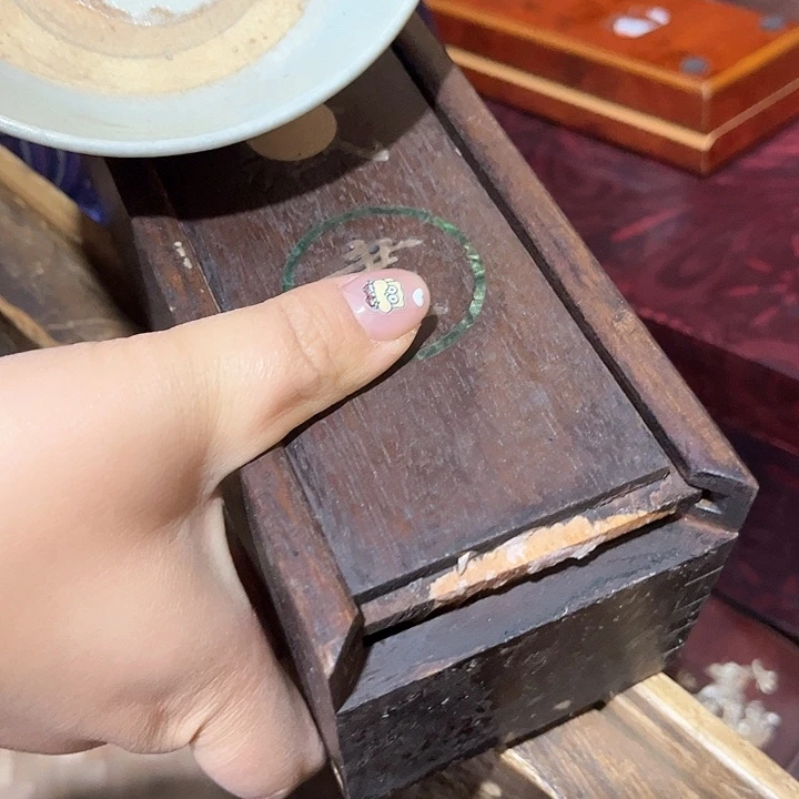 瓷片我是一只小小鸟的人