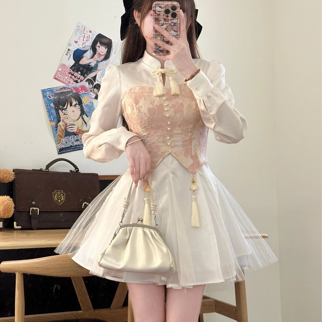 白露落霜 织物猪原创 新中式初春国风俏皮灵动大小姐改良盘扣设计