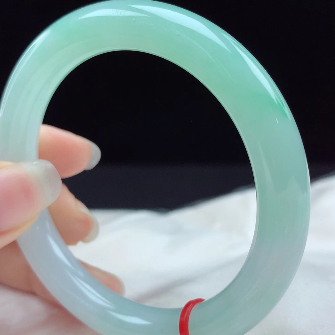 未镶嵌手镯翡翠97210，