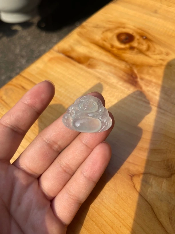 缅甸翡翠A货浅晴底佛公