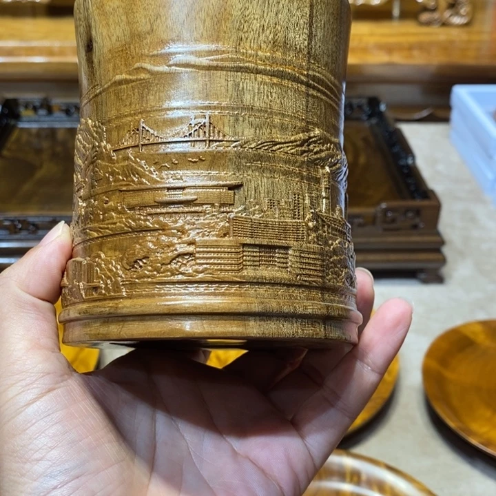 金丝楠木老米笔筒