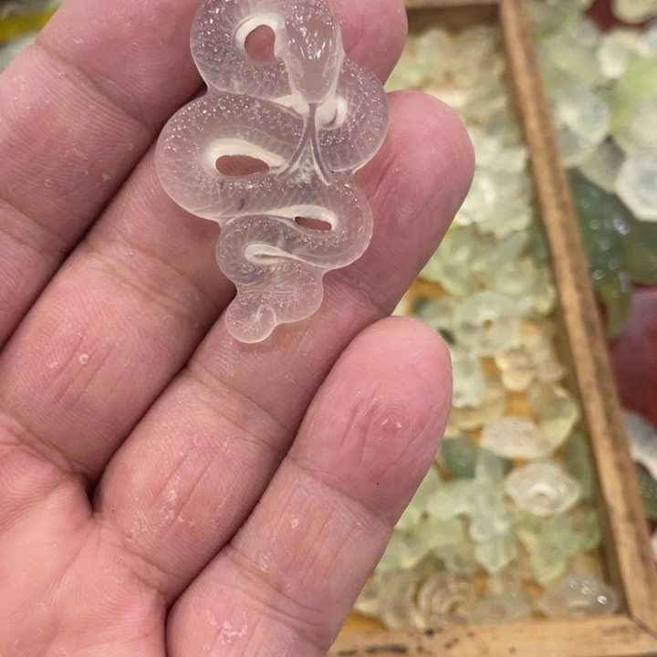 蛇纹石玉合金颈饰
