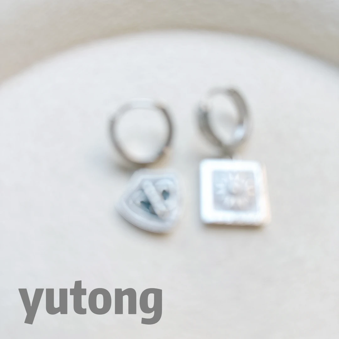 铜合金锆石耳饰 【雨桐轻奢饰品】设计款耳环YT03161