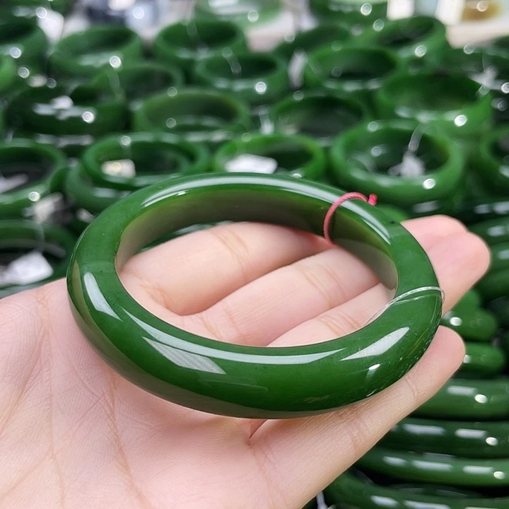 未镶嵌手镯和田玉（碧玉）