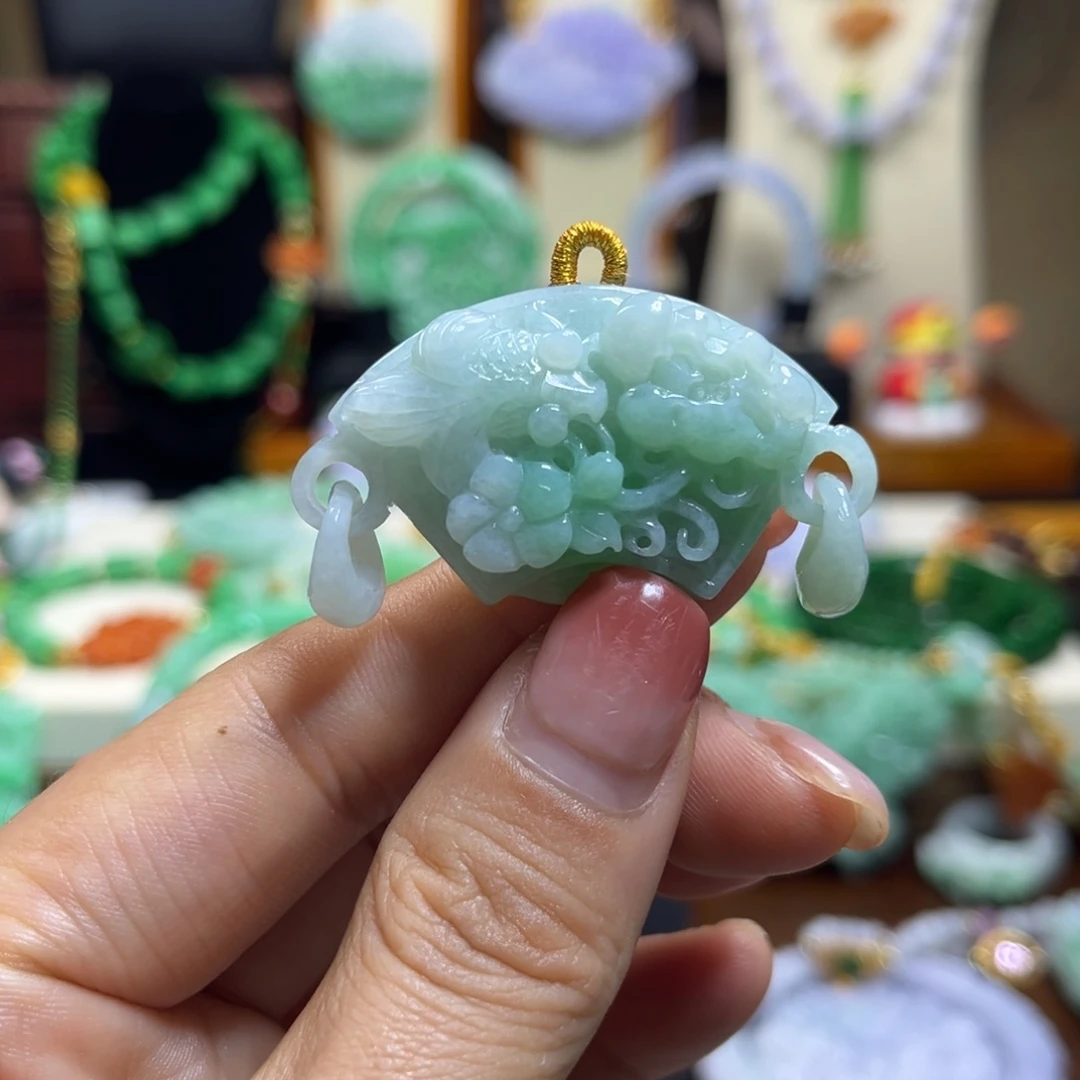 翡翠未镶嵌颈饰天然翡翠